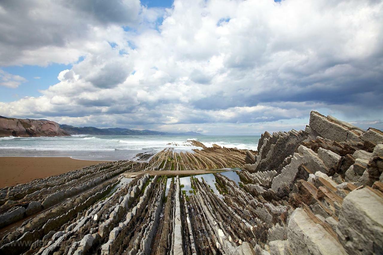 Urain Suites - Apartments At Flysch-Coast Zumaia Exterior photo